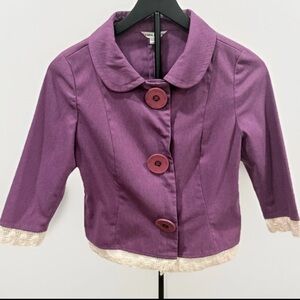 Carol & John's Vintage Women's Blazer
Size Medium